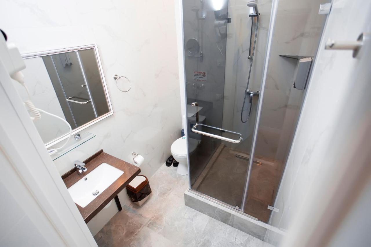 Arena Hotel Astana Luaran gambar